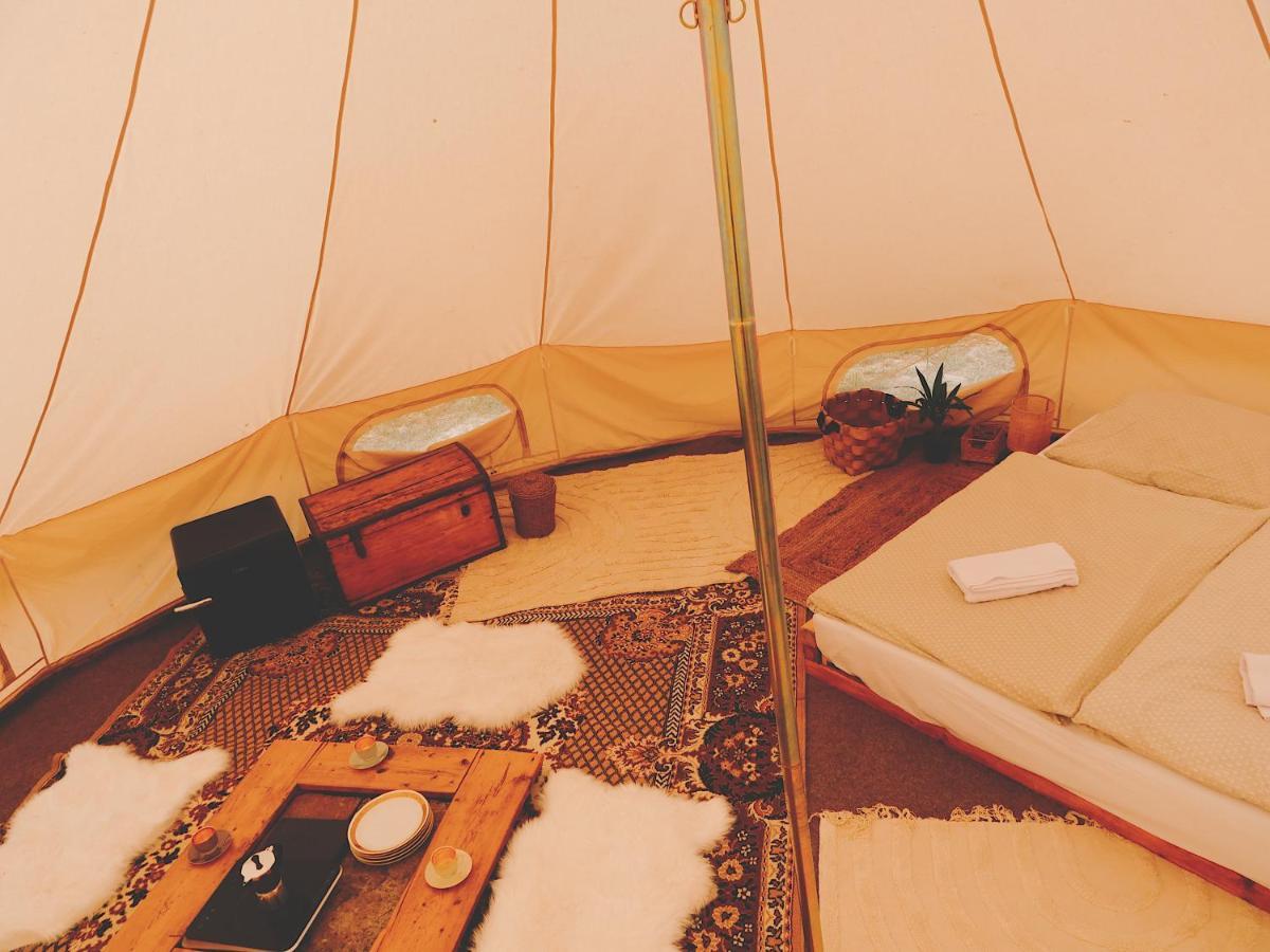 ホテル Bozsky Glamp ヴァルチツェ エクステリア 写真
